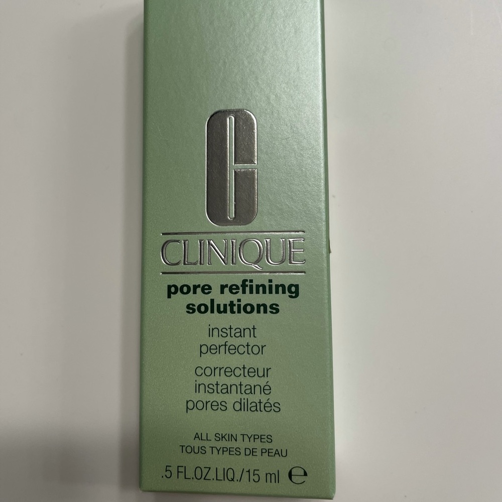 Clinique pore solutions light color NWT